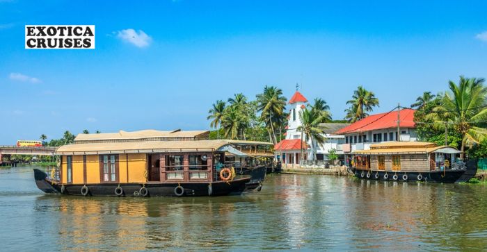 Luxury houseboat in kerala